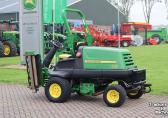 John Deere TC 8400