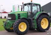 John Deere 7530 tractor